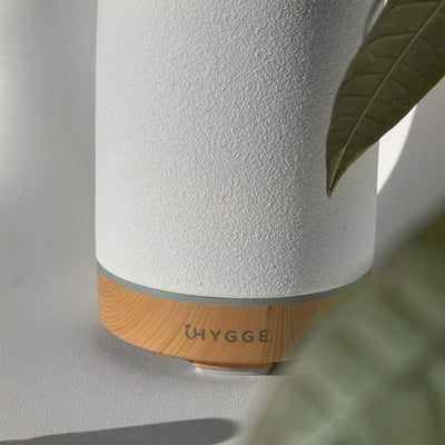 【限量套裝】iHYGGE 柔霧陶瓷香薰機 (送5支精油)