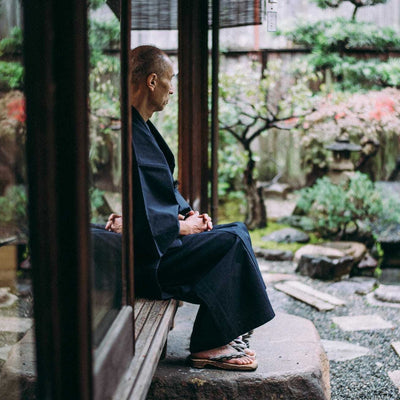【日本預購】朝夕｜森林低煙線香禮盒 (檜木+雪松木｜連香座)