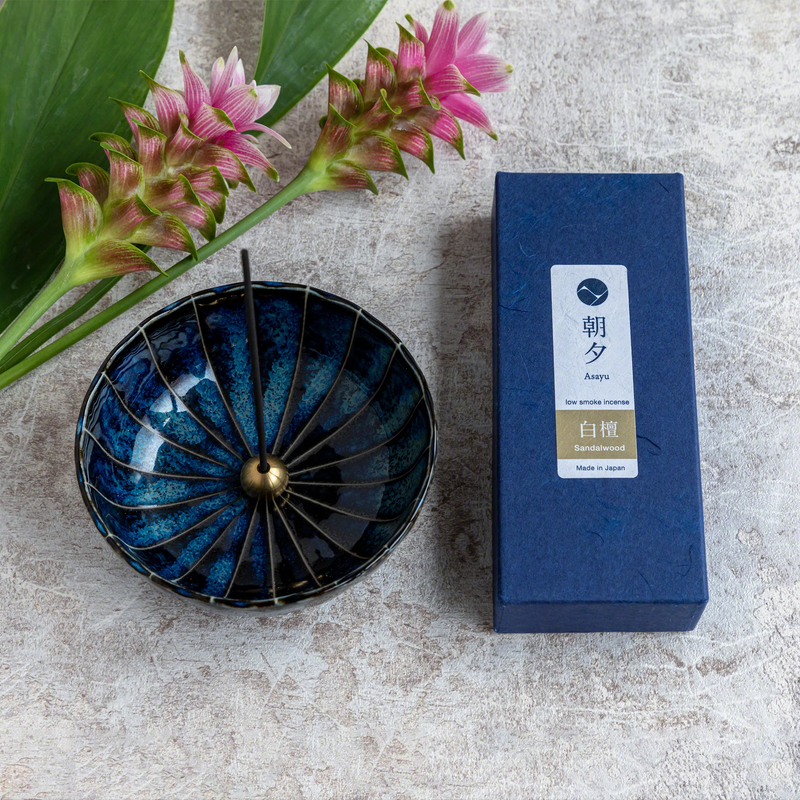 Asayu Japan ｜ Low Smoke[ Sandalwood Scent (40g)＋Navy Blue Lotus Incense Holder with Brass Stand ] Set (Pre-Order)