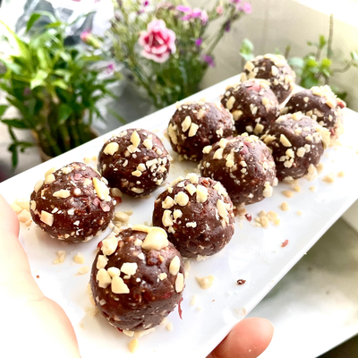 Suphia's Food Power Ball Giftbox 10pcs - Chocolate Peanut Butter (Pre-order)